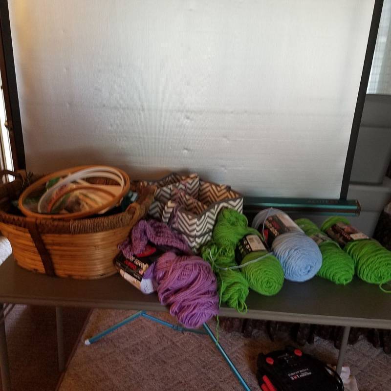 lot 3811 image: Yarn and Baskets