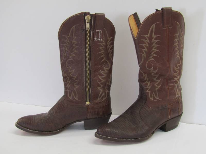 lot 3204 image: Size 9�D  Nocona Boots with Zippers