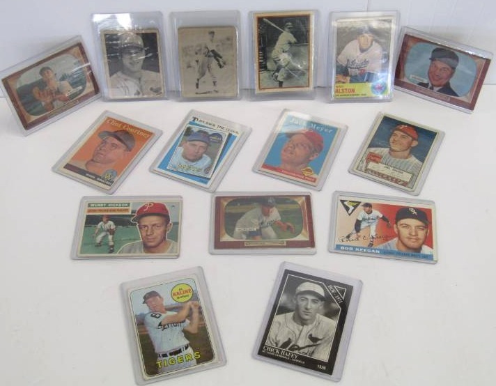 lot 3218 image: Baseball Cards- Some Old Ones In This Lot