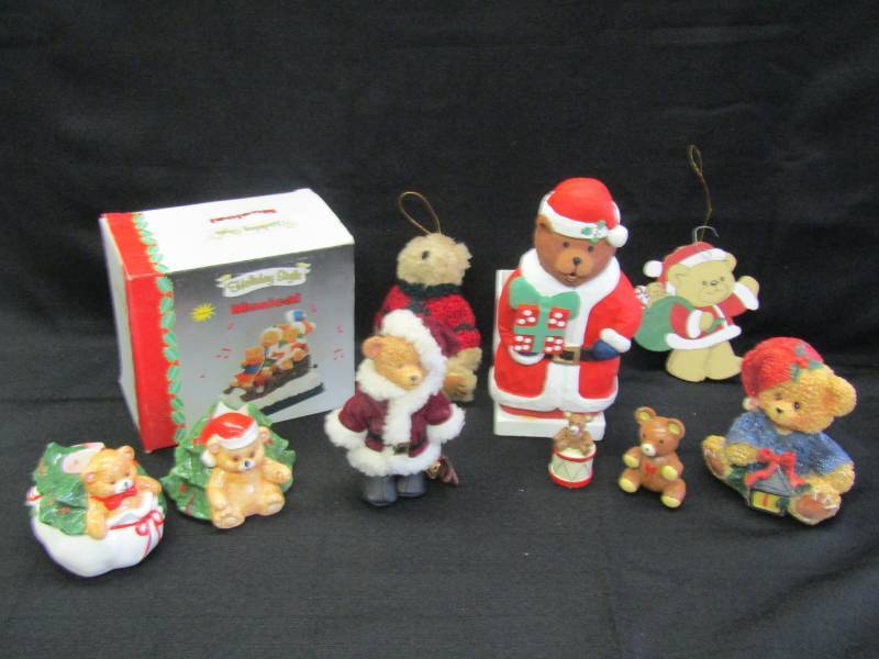 lot 3115 image: Chritstmas Bear Lot