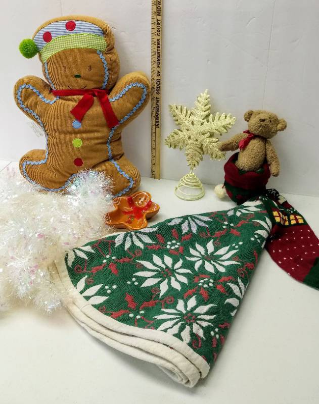lot 3139 image: Adorable Stuffed Gingerbread Man  & Candy Dish  Large Tree Skirt & More