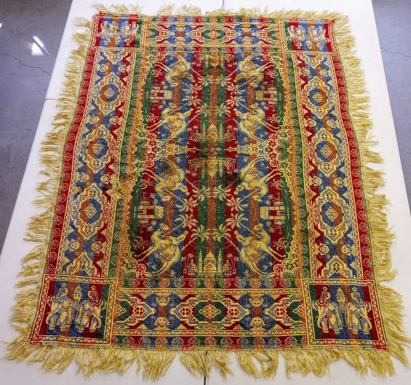 lot 2212 image: Fascinating BoHo Camel ThrowWall Hanging (Woven)