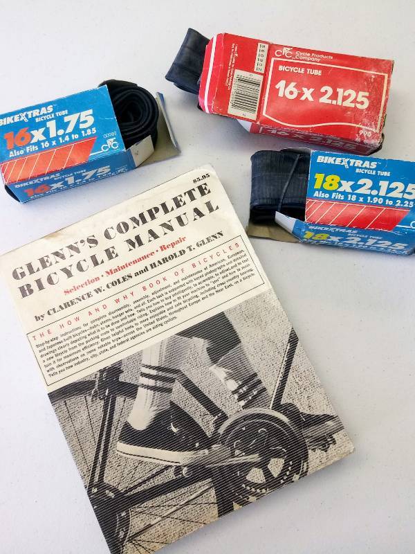 lot 3246 image: Bicycle Book- Bonus Tubes