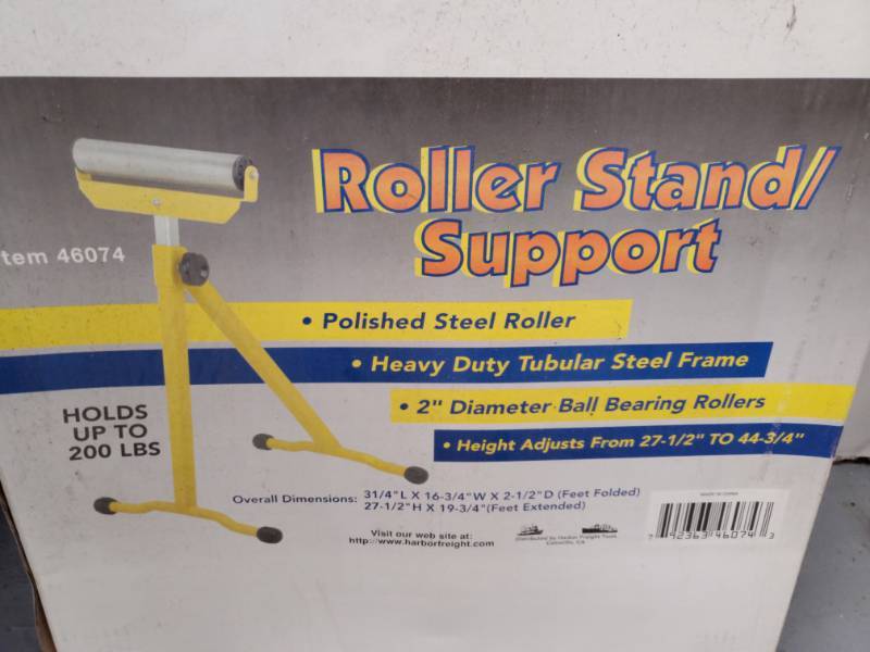 lot 2915 image: 200 Lbs. Capacity Roller StandSupport