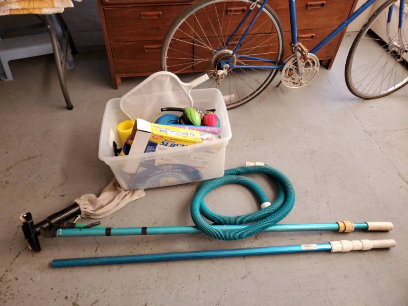 lot 3254 image: Swimming Pool Supplies and Toys
