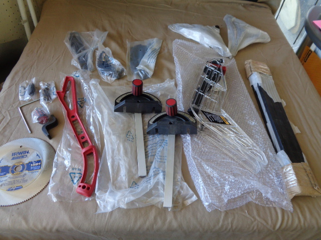 lot 8809 image: Misc. Table Saw parts