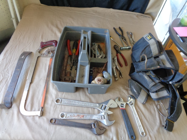 lot 8813 image: Tool belt with misc. tools