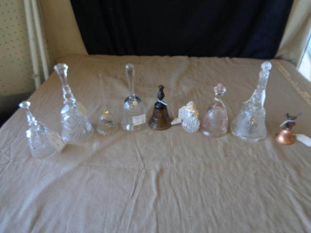 lot 8823 image: Glass BELLS