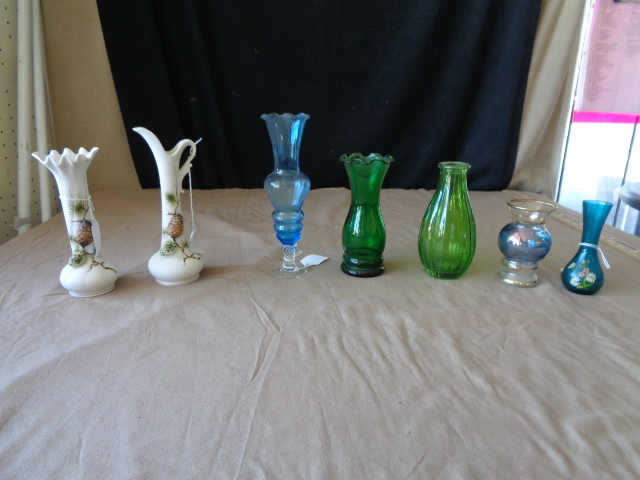 lot 8824 image: Decorative VASES