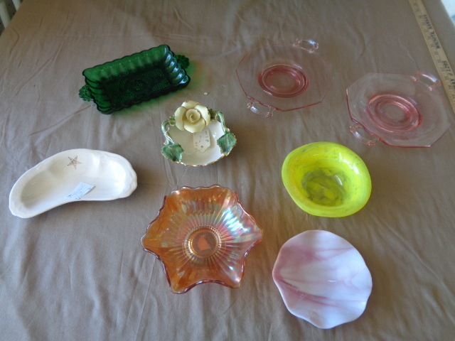 lot 8828 image: Decorative Trays