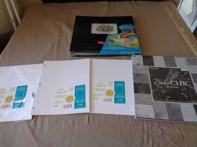 lot 8834 image: Scrapbook lot