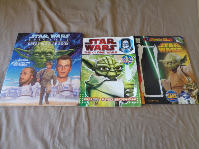 lot 8853 image: Star Wars episode 1 great big flip book , sstar wars book to color, and star wars the clone wars color book