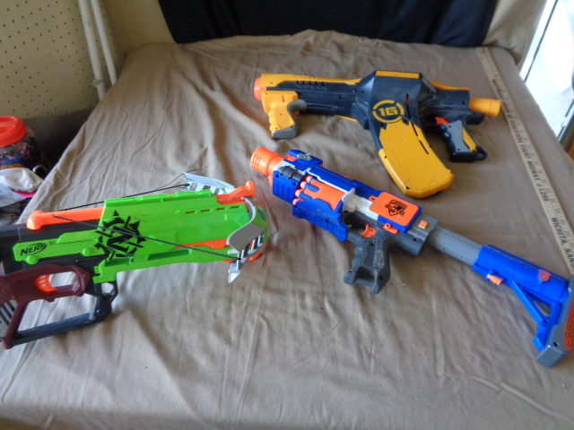 lot 8868 image: NerfDart tag 1G--Stockaid--Zombie strike