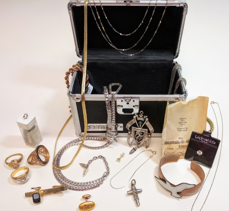 lot 2202 image: Assorted Jewelry Lot with Box  Extraordinary Finds