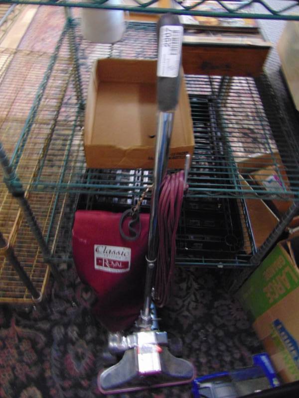 lot 2907 image: Royal Upright Vacuum Cleaner