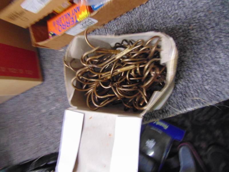 lot 2910 image: 10 -0 Treble Hooks - Great for Snagging