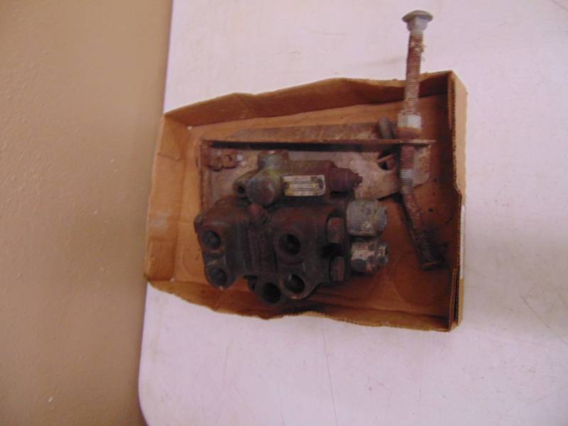 lot 2911 image: Hydraulic Valve and more