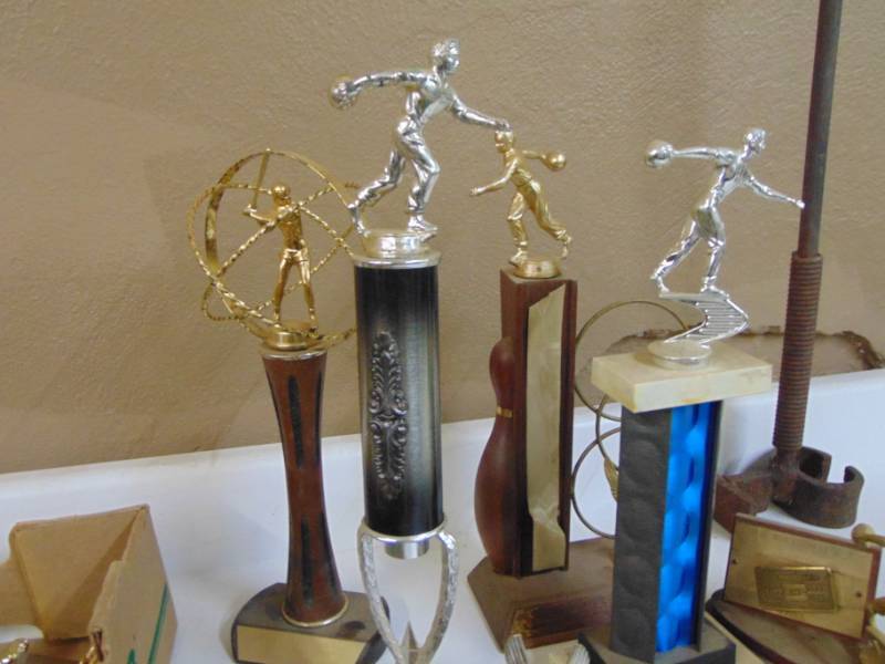lot 2952 image: Vintage Trophy collection