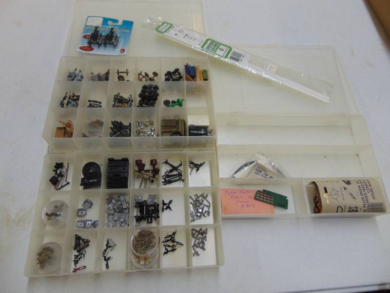 lot 2966 image: Railroad car Trucks and repair pieces