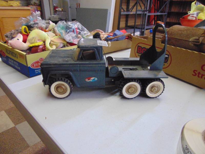 lot 3028 image: Strutco Cement Mixer -