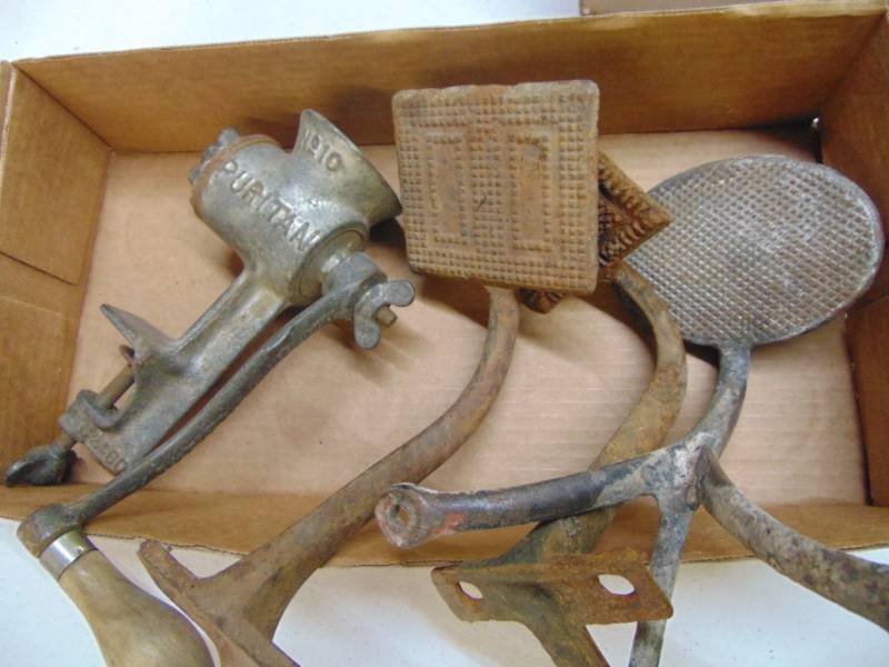 lot 3046 image: Buggy Steps and more