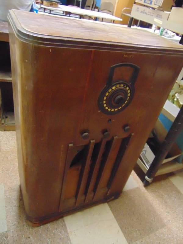 lot 3059 image: Phico Radio - Vintage - Tube