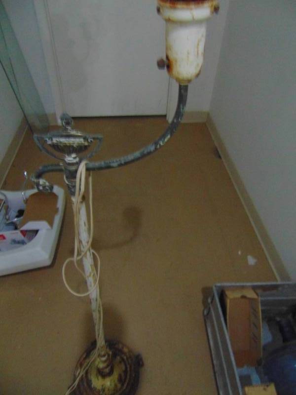 lot 3069 image: Pair of Metal Floor Lamp