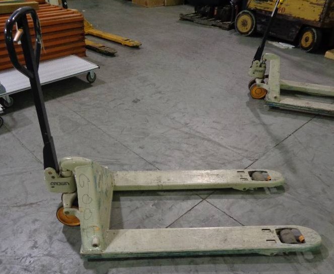 lot 1137 image: Pallet Jack