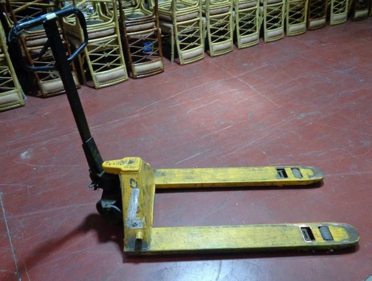 lot 1149 image: Pallet Jack