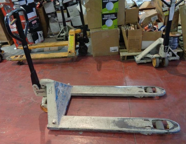 lot 1158 image: Pallet Jack