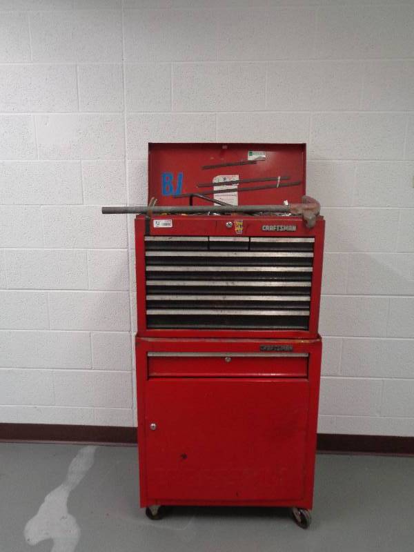 lot 1175 image: Craftsman Tool Chest With Lots Of Miscellaneous Tools