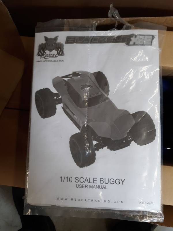 lot 8698 image: Redcat Racing Blackout XBE Electric Buggy with Waterproof Electronics Vehicle (110 Scale), Blue