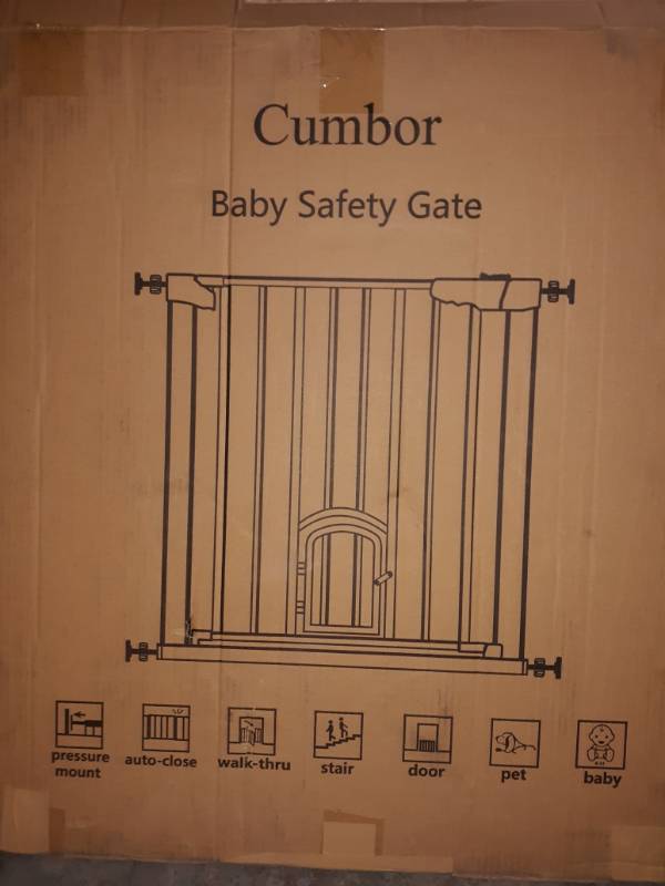 lot 10166 image: Cumbor 43.3�� Auto Close Safety Baby Gate, Extra Tall and Wide Child Gate, Easy Walk Thru Durability Dog Gate for The House, Stairs, Doorways. Includes 4 Wall Cups, 2.75-Inch and 8.25-Inch Extension
