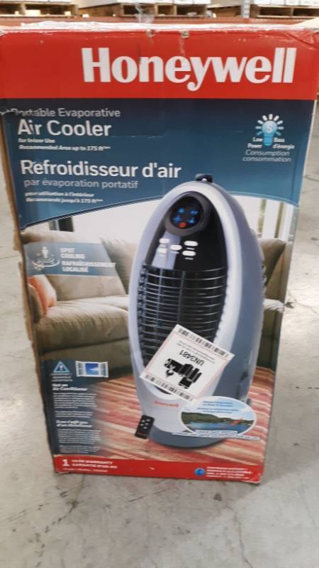 lot 10636 image: Honeywell 175-sq ft Direct Portable Evaporative Cooler (300 CFM), Tested