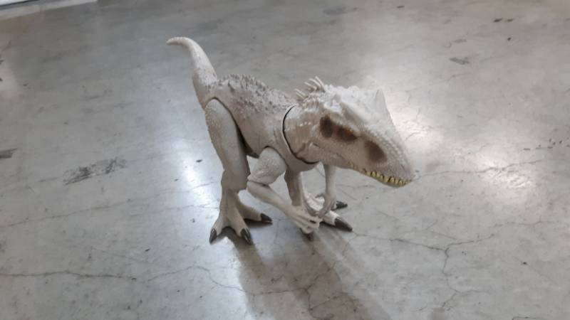 lot 10644 image: Jurassic World Destroy N Devour Indominus Rex
