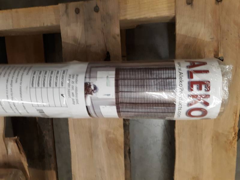 lot 8808 image: ALEKO BBL46X64BR Bamboo Midollino Wooden Roll-Up Blinds with Light-Filtering Shades, Light Brown