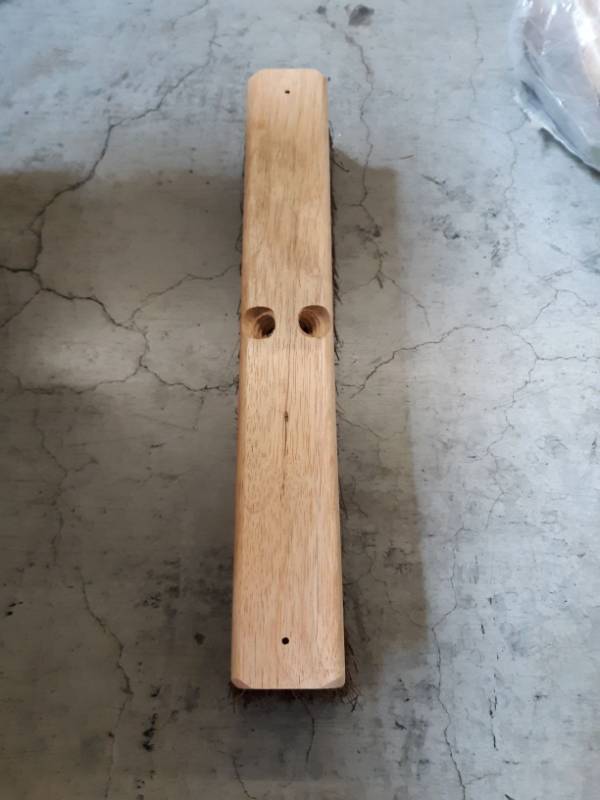 lot 9611 image: Broom