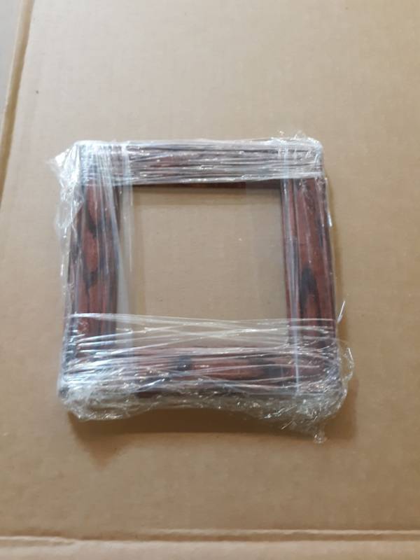 lot 9663 image: Picture Frame