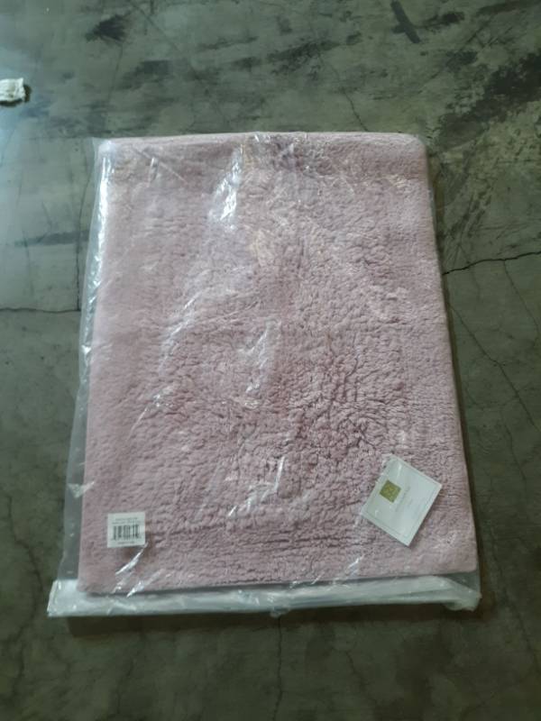 lot 9669 image: Jovi Home Gracious Bath Mat