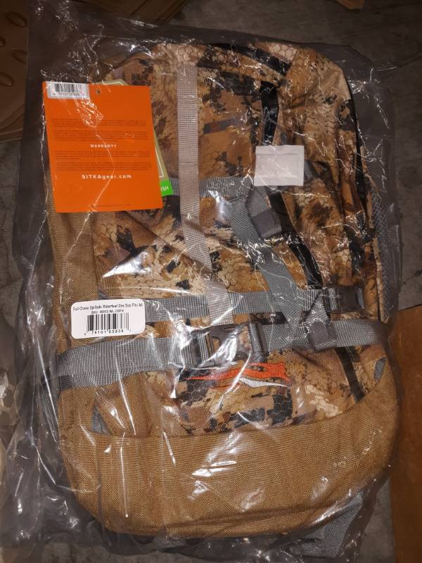 lot 10340 image: Sitka Gear 1,700 Cubic Inches Full Choke Backpack 40032-wl-osfa