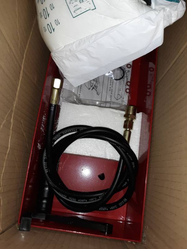 lot 10428 image: VEVOR Hydrostatic Test Pump 50 Bar Hand Pressure Test Pump 726 PSI 3 Gallon Tank 45ML 12  BSP Hydraulic Pressure Test Pump for Pipeline Pressure Container