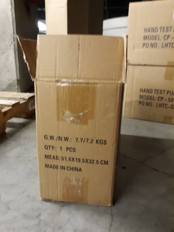 lot 10430 image: VEVOR Hydrostatic Test Pump 50 Bar Hand Pressure Test Pump 726 PSI 3 Gallon Tank 45ML 12  BSP Hydraulic Pressure Test Pump for Pipeline Pressure Container