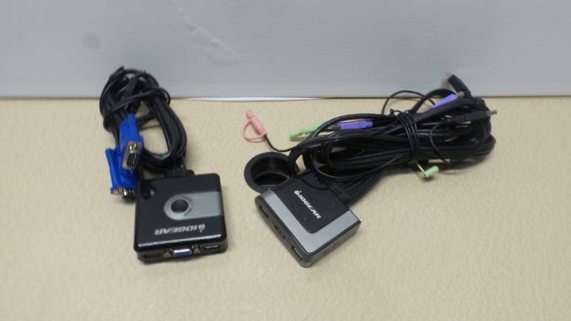lot 1292 image: Lot of 2 iogear devices