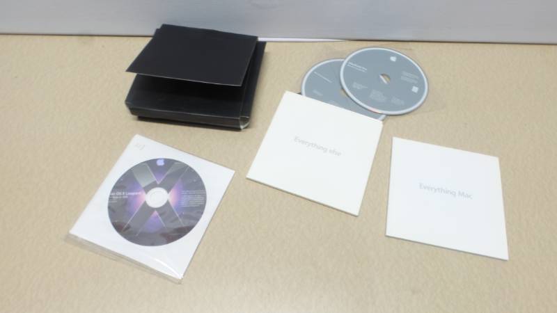 lot 1296 image: Mac OSX Dvd