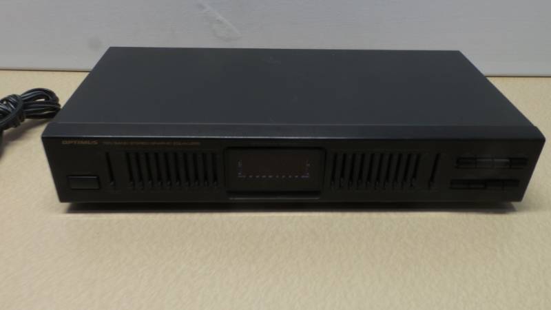 lot 6314 image: Optimus Ten Band Stereo Graphic Equalizer