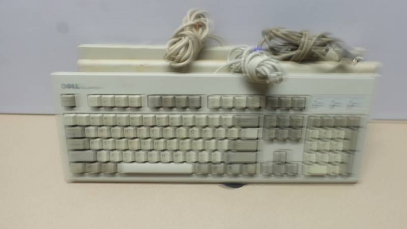 lot 6326 image: Lot of 3 Vintage keyboards