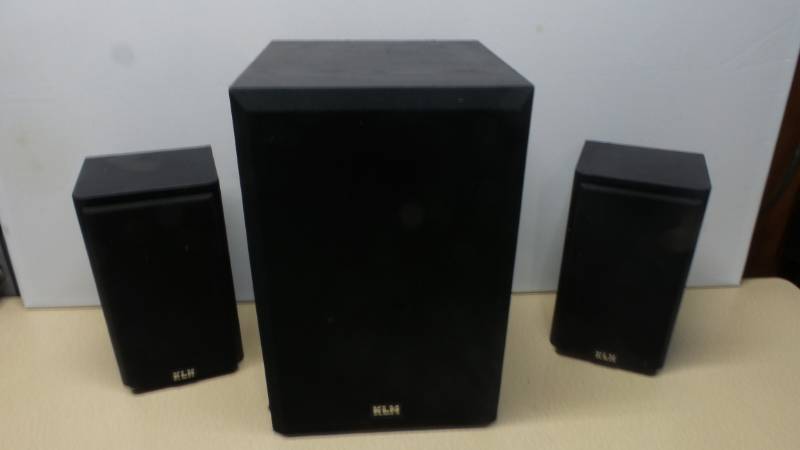 lot 6367 image: KHL Speaker Set