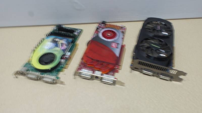 lot 6368 image: Lot of 3 Video Cards