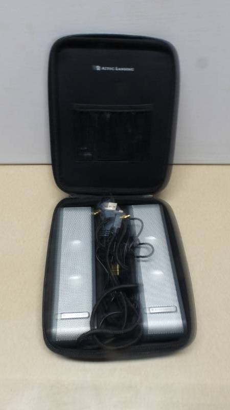 lot 6353 image: Altec Lansing portable speaker model XT1