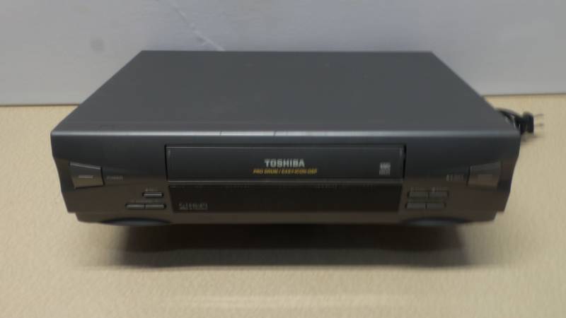 lot 6315 image: Toshiba VCR